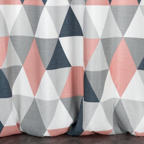 ZAS0ADINA0C.RÓŻ 140X250 Ösen